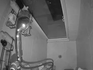 Voyeurcam-baileybase-shower  live sex cam