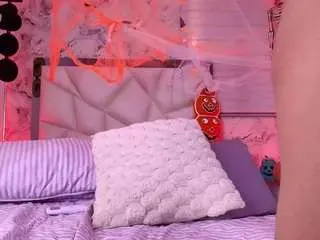 Lili-jhs  live sex cam