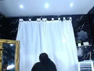 Hillary-queen  live sex cam