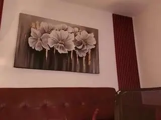 Hillary-queen  live sex cam