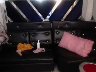 Maissa-luv  live sex cam