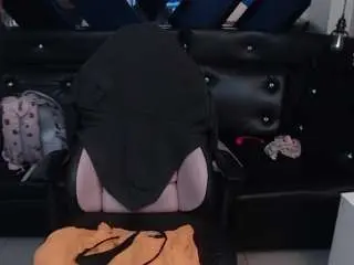 Maissa-luv  live sex cam