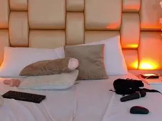 Ednacopper  live sex cam