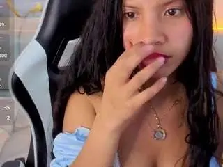 Emily-smith-t  live sex cam