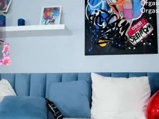 Tokyo-dreamss  live sex cam