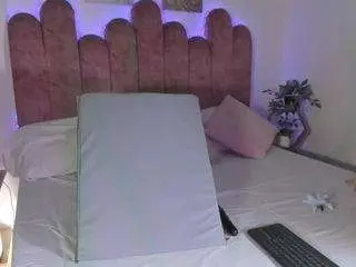 Ambermoss  live sex cam