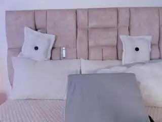 Ambermoss  live sex cam