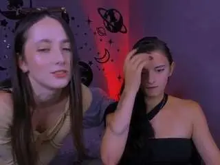 Bella-dorn1  live sex cam