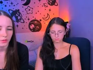 Bella-dorn1  live sex cam