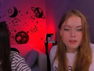 Bella-dorn1  live sex cam