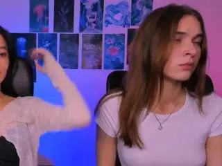 Bella-dorn1  live sex cam