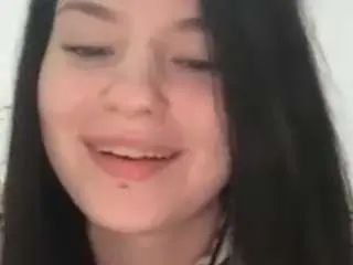 Emilialove  live sex cam