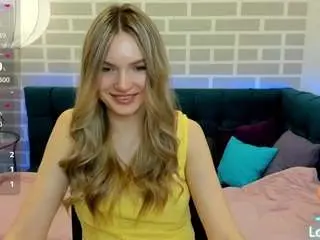 Evelineamore  live sex cam