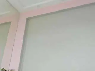 Maya-hellen  live sex cam