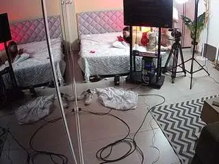 Voyeurcam-jb-dining  live sex cam