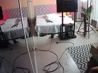 Voyeurcam-jb-dining  live sex cam