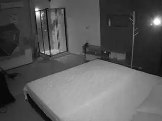 Voyeurcam-jb-dining  live sex cam