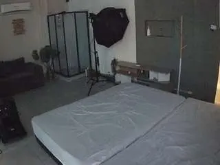Voyeurcam-jb-dining  live sex cam