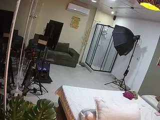 Voyeurcam-jb-dining  live sex cam