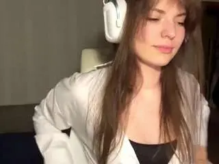 Eloiseahart  live sex cam