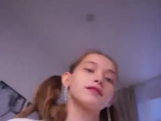 Maureenagard  live sex cam