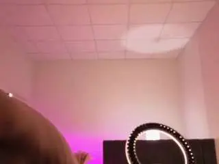 Valenora1  live sex cam