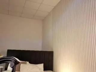 Valenora1  live sex cam