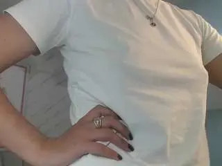 Victoria-hernandez-t  live sex cam