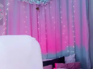 Coralinericce  live sex cam