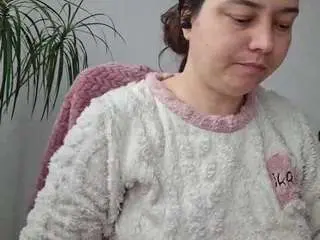 Cyndeewinter  live sex cam