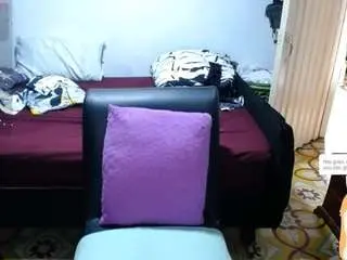 Kaarlaa  live sex cam
