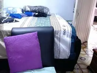 Kaarlaa  live sex cam