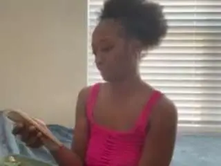 Amirahavonne1  live sex cam