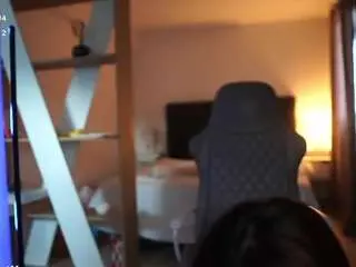 Ayliiin  live sex cam