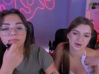 Bloom-night  live sex cam