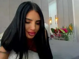 Britneycharm  live sex cam