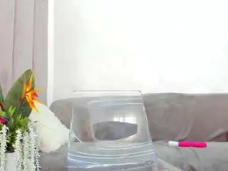 Britneycharm  live sex cam