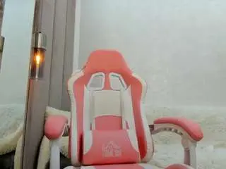 Britneycharm  live sex cam