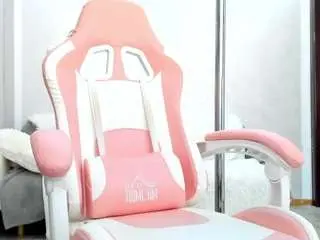 Britneycharm  live sex cam