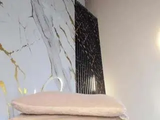 Ebonyyhot  live sex cam