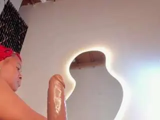 Ebonyyhot  live sex cam