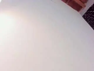 Ebonyyhot  live sex cam