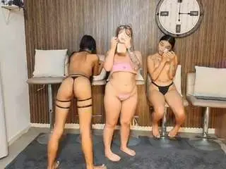 Baby5hot  live sex cam