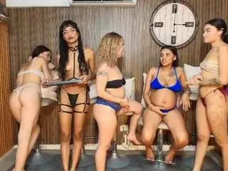 Baby5hot  live sex cam