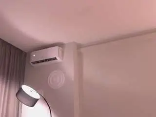 Eadlinbeecham  live sex cam