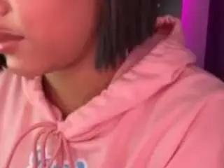 Macarenna1  live sex cam