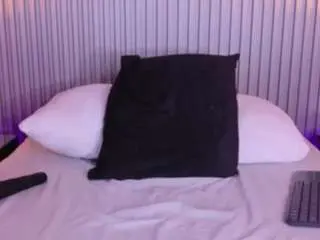 Meegan-red  live sex cam