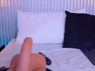 Meegan-red  live sex cam