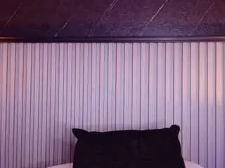 Meegan-red  live sex cam