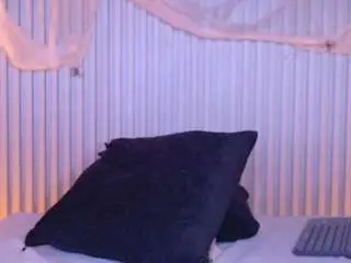 Meegan-red  live sex cam